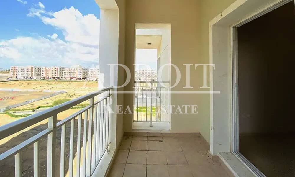 Huge Spacious | Best Layout | Elegant 1BR in Queue Point Huge Spacious | Best Layout | Elegant 1BR in Queue Point