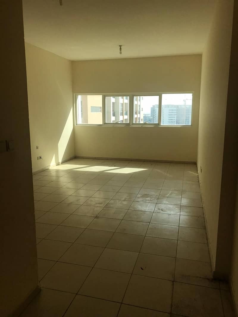 Hot Offer! Spacious 2 Bedroom Hall on high floor at very reasonable rent in Ajman one Towers