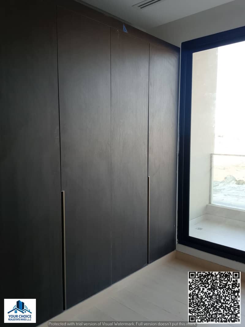 16 ab1db082-5ddb-430b-a985-324baef4b6e0. jpg