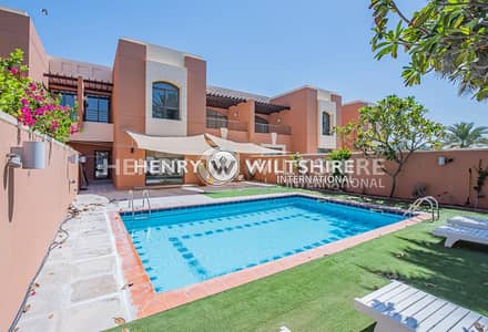 5 Bedroom Villa for Rent in Rabdan, Abu Dhabi - Beachfront, direct access. Private pool and garden