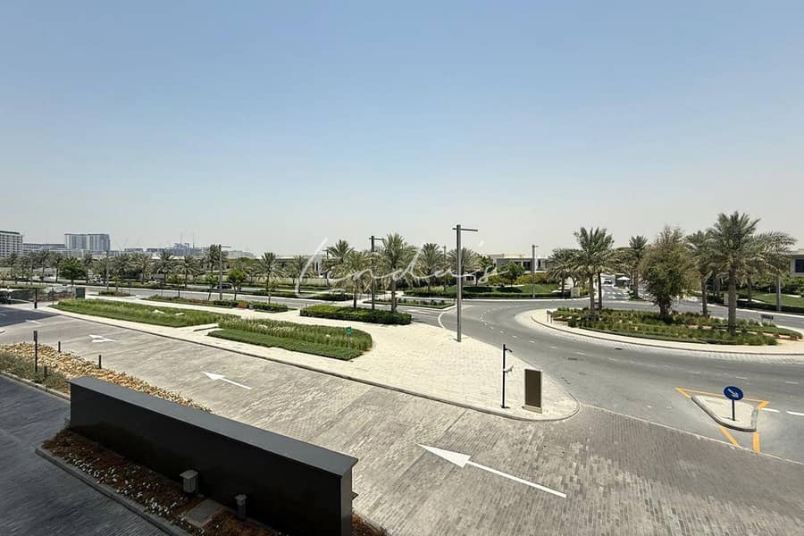 8 images image img