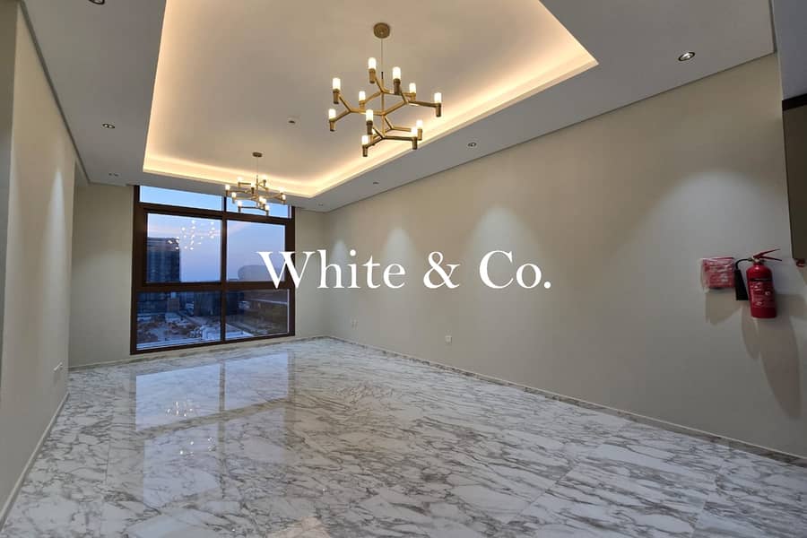 Unique Layout | Directly on Metro | Luxury - Image 2