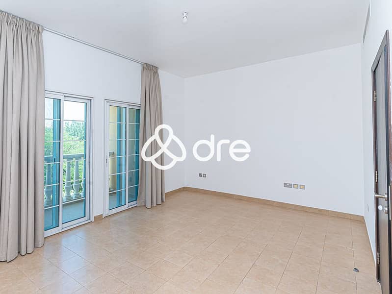 4 DRE02843-Edit. JPG