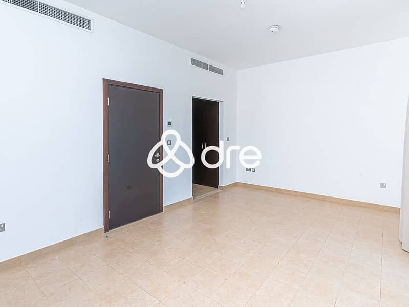 11 DRE02842. JPG