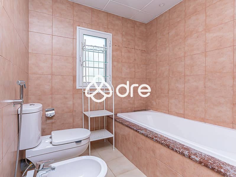17 DRE02847. JPG
