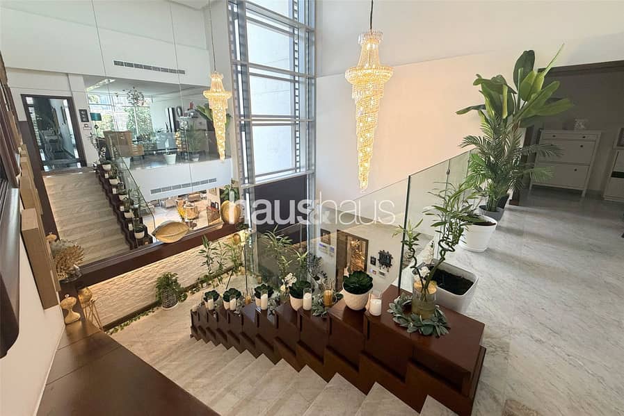 Furnished or Unfurnished | Upgraded | Corner Villa Furnished or Unfurnished | Upgraded | Corner Villa