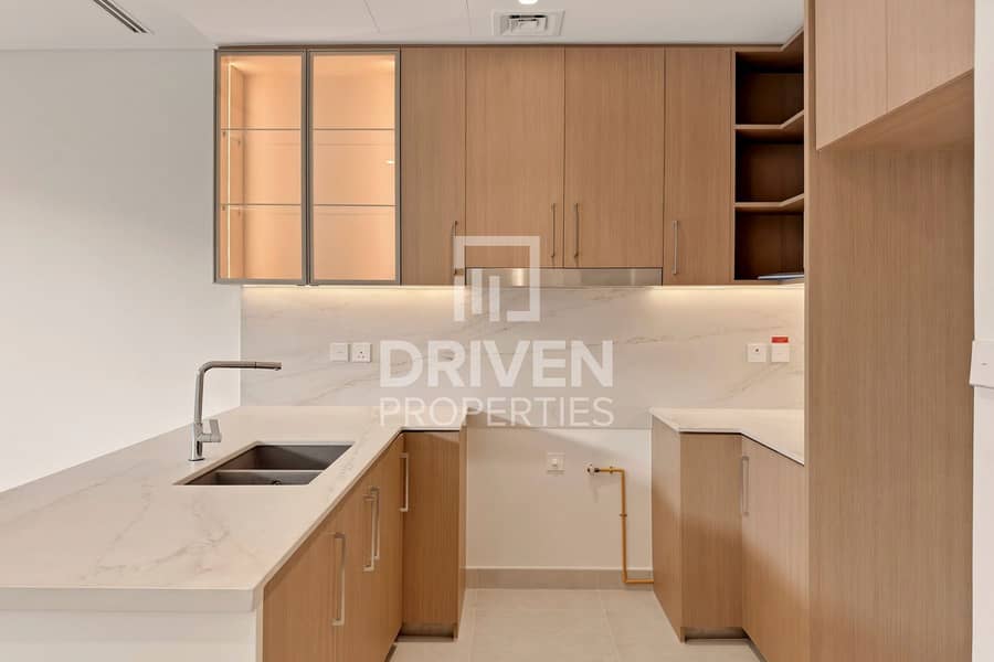 Vacant | Single Row | Spacious | Mortgage Welcome Vacant | Single Row | Spacious | Mortgage Welcome