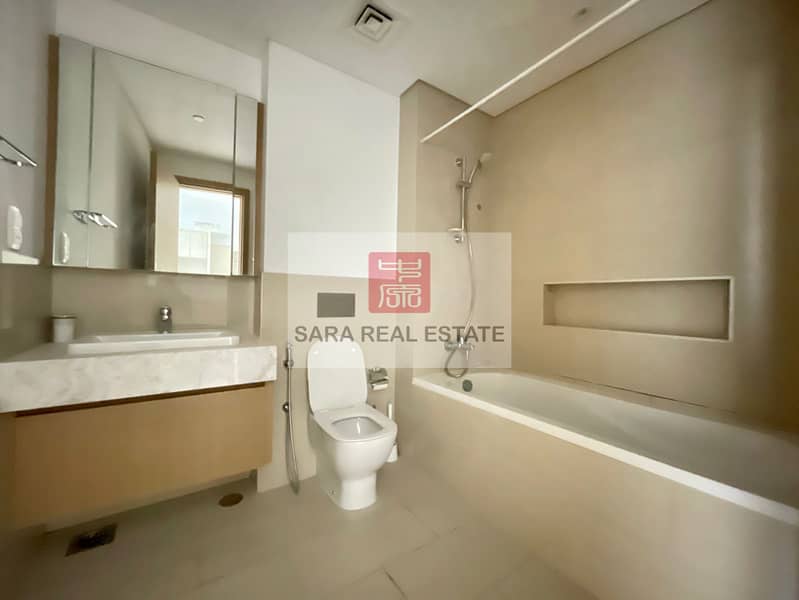 16 Bathroom 1.1. jpeg