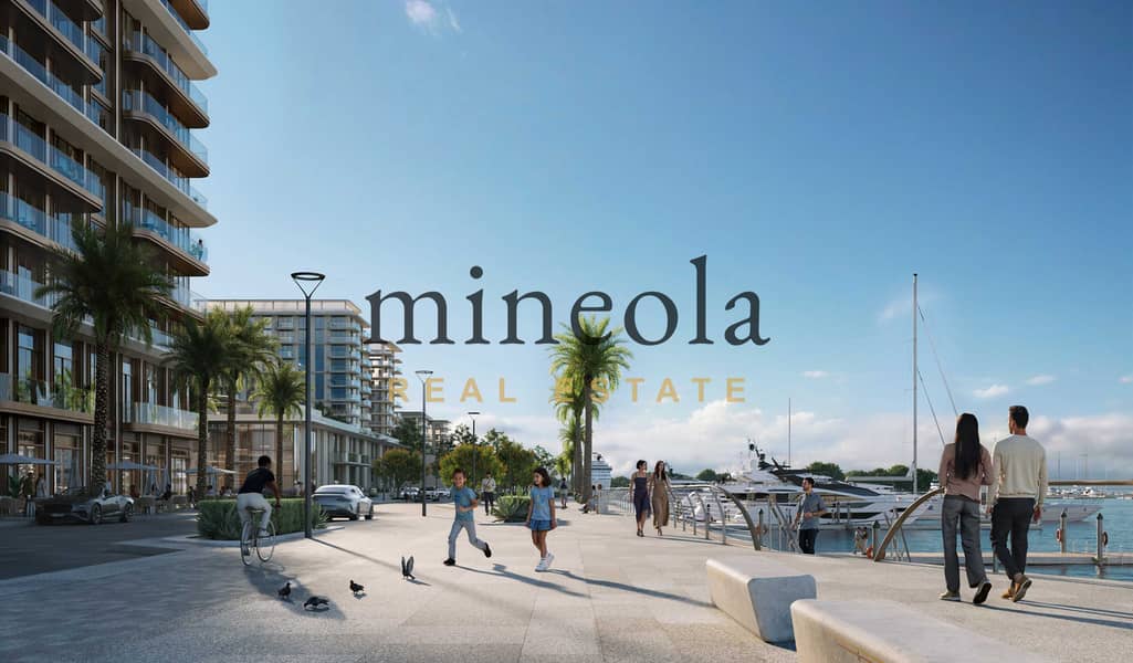9 VIDA_BAYSTAR_EXT_MARINA_LIFESTYLE_F. jpg