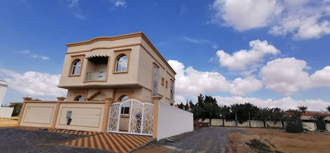 Villa for sale three floors 6 master bedrooms Villa for sale three floors 6 master bedrooms
