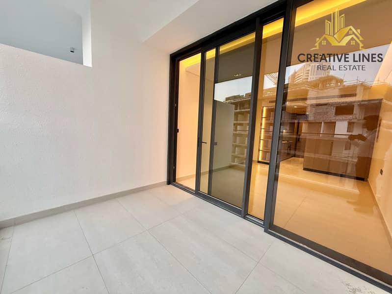 High Quality finishing || Brand new Studio || Pool view ,Gym , Parking|| - Image 6
