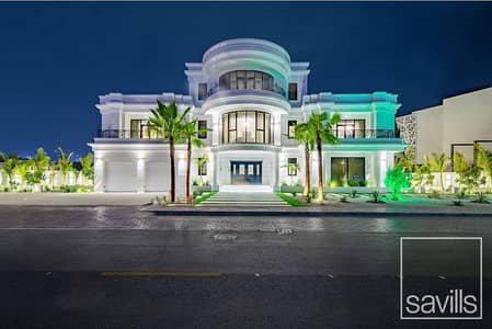 6 Bedroom Villa for Sale in Palm Jumeirah, Dubai - 6 Beds | Rare Plot Size | Renovation Opportunity