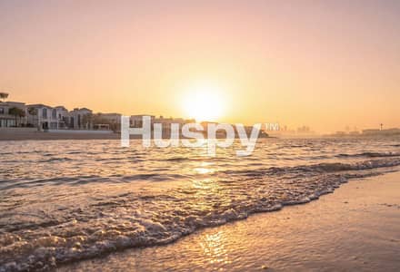 6 Bedroom Villa for Sale in Palm Jumeirah, Dubai - Vacant | Grand Courtyard | Skyline View