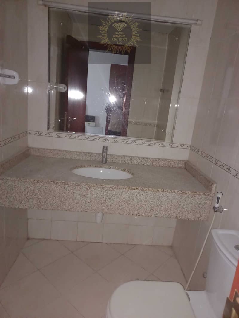 9 2BHK HORIZON T (1633SQFT) 8. jpg