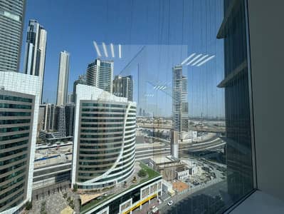 Office for Rent in Business Bay, Dubai - Spacious Office Vacant Soon | Unfurnished | Glass Partition | Community View