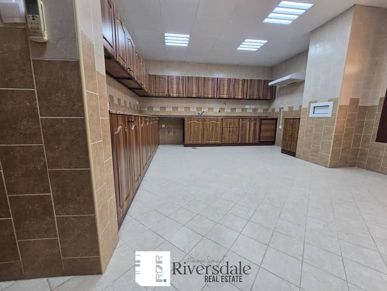 18 0e87803e-3d70-4cf1-ae57-9cd8faa6f1cb. jpg