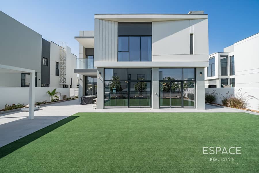 4BRs-A | Landscaped | Upgraded 4BRs-A | Landscaped | Upgraded