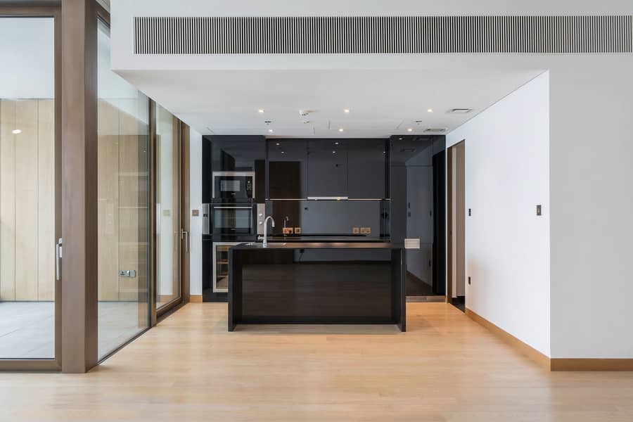 5 Unfurnished Rooms-4. jpg