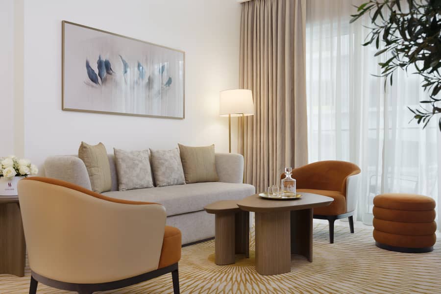 3 Living room-Sitting area. JPG