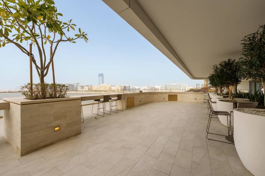 21 Swimming pool area (2). JPG