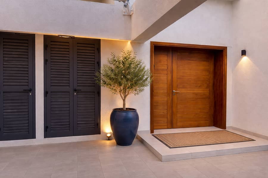 4 Townhouse Entrance_. png