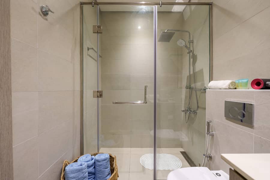 22 50. Bedroom 2-Bathroom 2. jpg