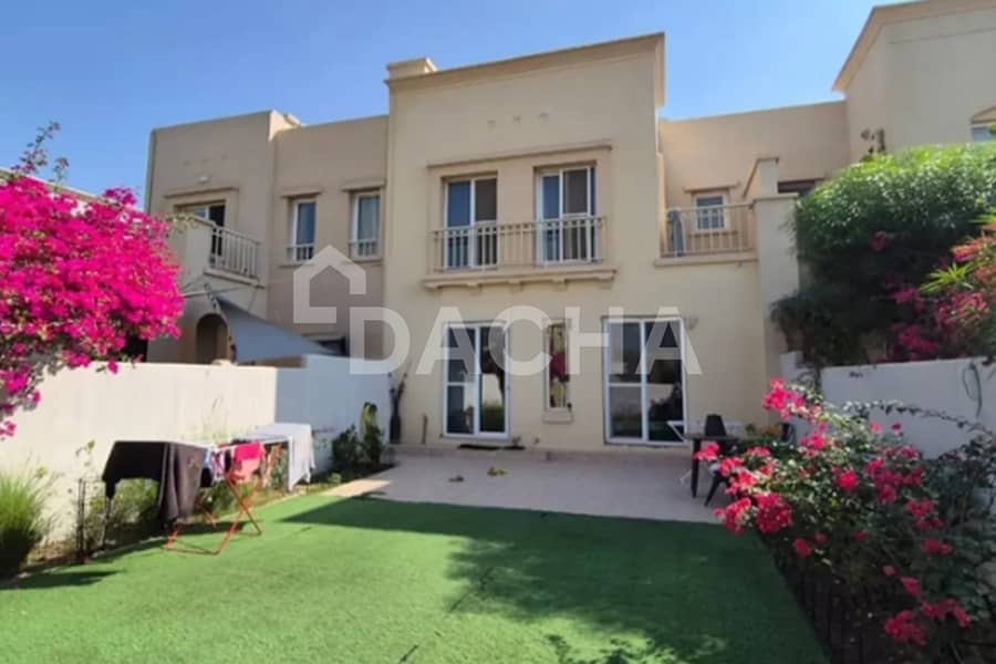 Must See | Close to Pool&Park | Partially Upgraded Must See | Close to Pool&Park | Partially Upgraded