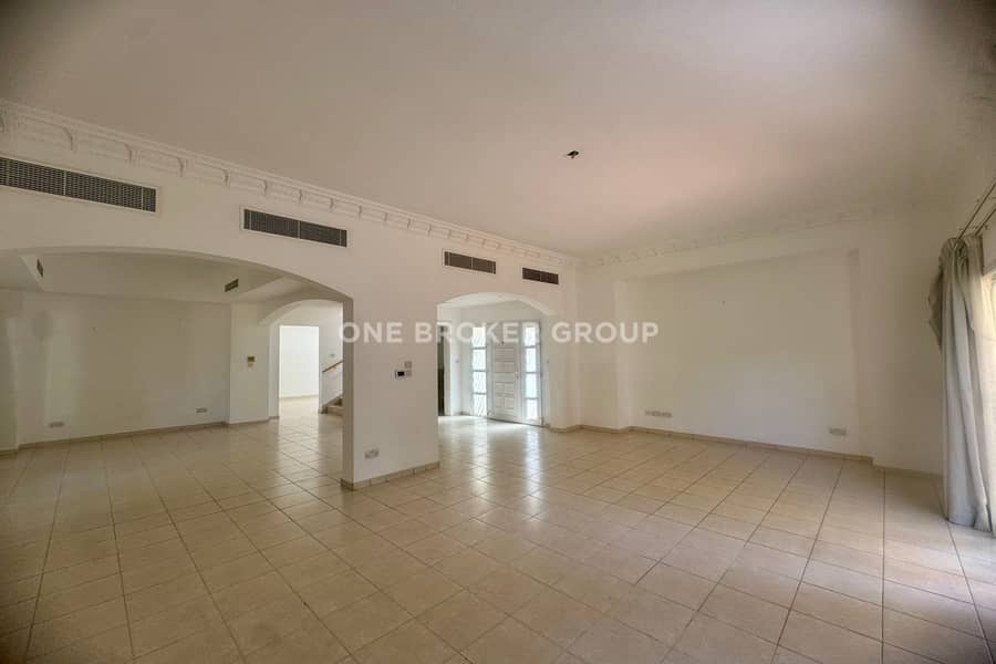 Vastu | Well Maintained | Single Row Vastu | Well Maintained | Single Row