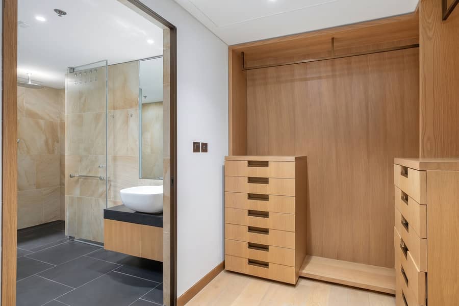 17 Unfurnished Rooms-16. jpg