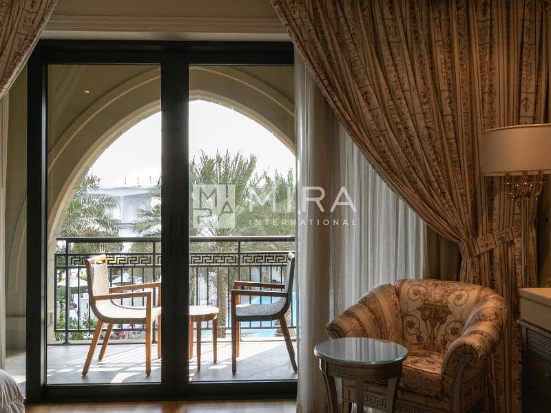 10 20221118_Photoshoot Culture Palazzo Versace 2012 (9)