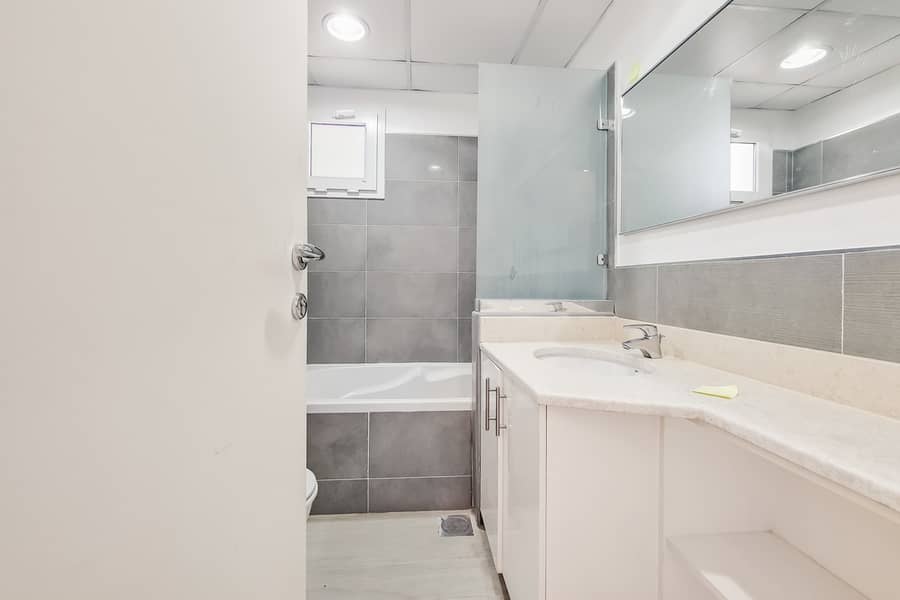 9 22_Bathroom-0. jpg
