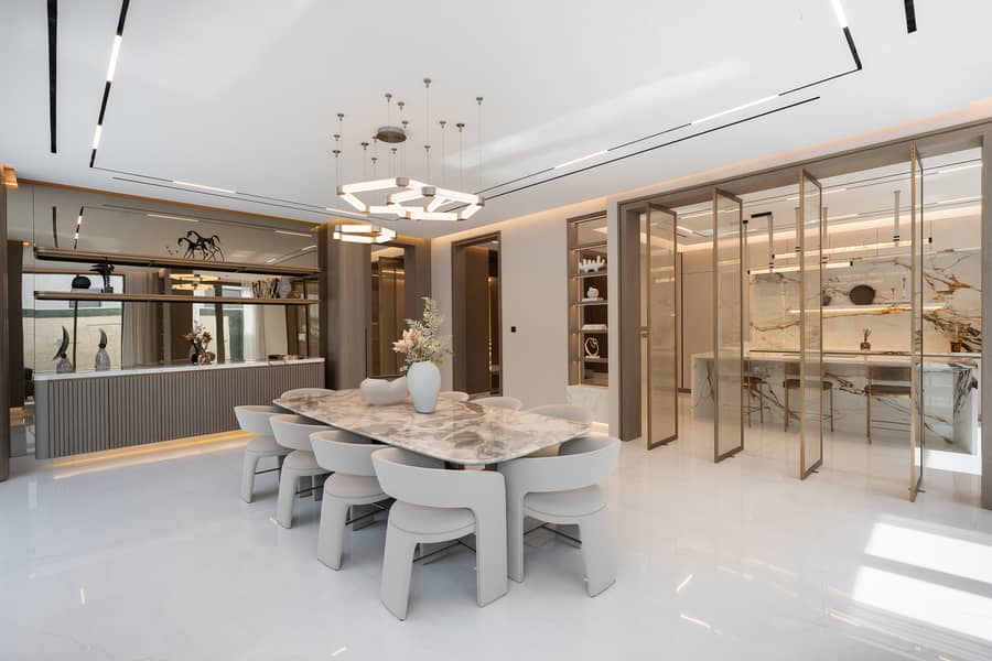 5 UAE-S-60091 DSC03066-Edit. jpg