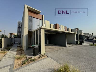 3 Bedroom Townhouse for Sale in Dubailand, Dubai - Corner Unit | Spacious | Close To Amenities 3 Bedroom Townhouse for Sale in Dubailand, Dubai - Corner Unit | Spacious | Close To Amenities