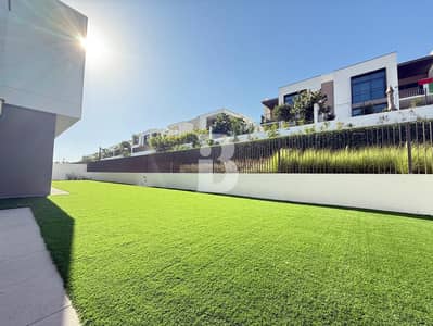 4 Bedroom Villa for Sale in Al Furjan, Dubai - Close to Pool and Park | Landscaped | Huge Plot