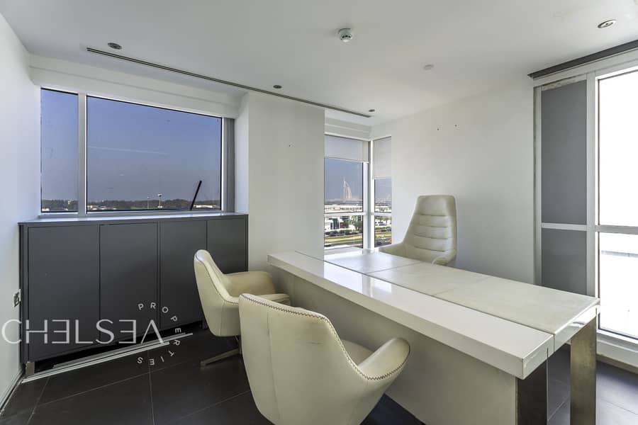 PRIME LOCATION | FITTED OFFICE | MULTIPLE OPTIONS PRIME LOCATION | FITTED OFFICE | MULTIPLE OPTIONS