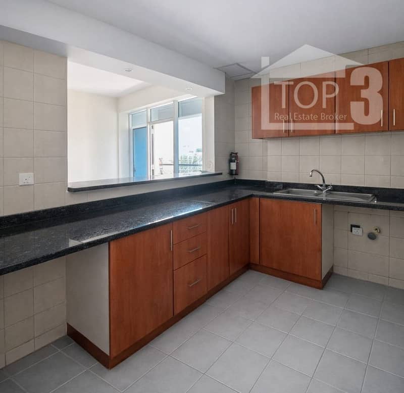 7 Kitchen. jpg