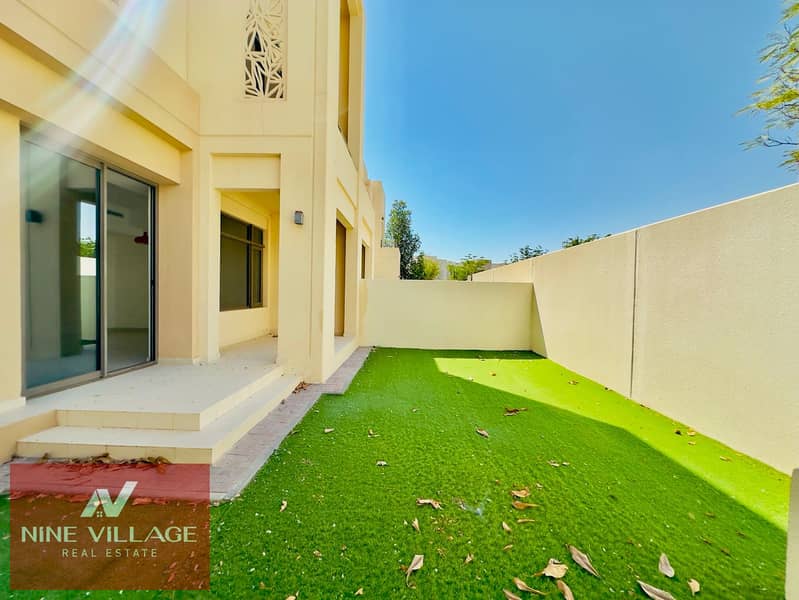 21 LAWN2. jpeg