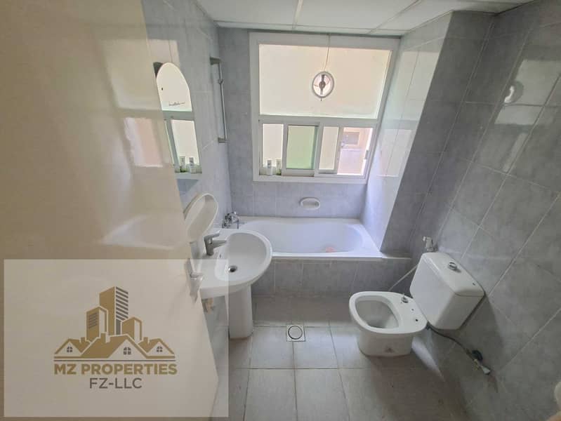 6 14722. jpg