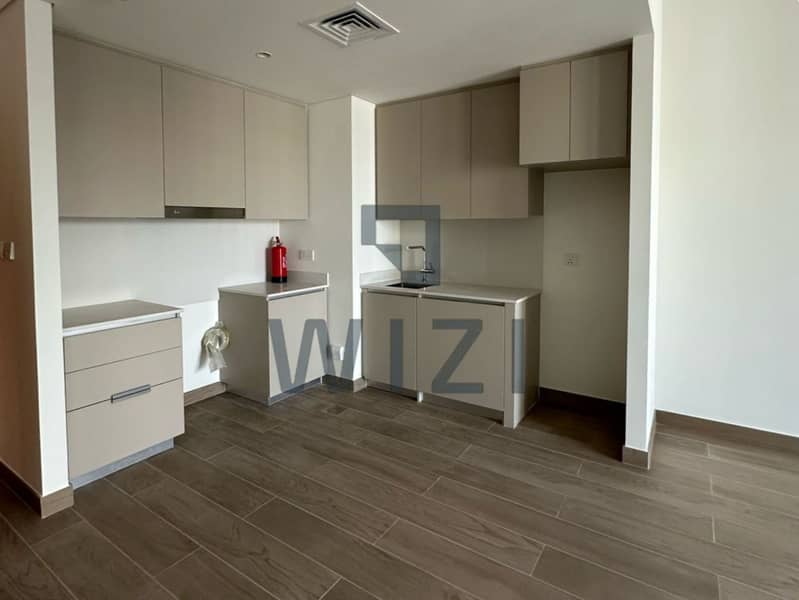 High Floor | Pool View | Ready & Vacant