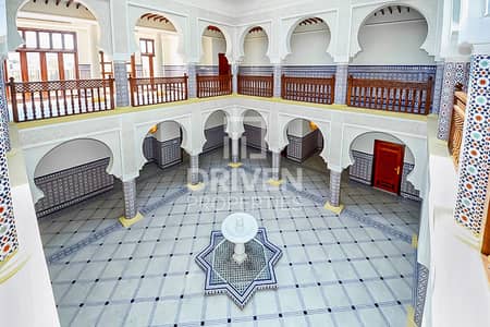 فیلا 6 غرف نوم للايجار في جميرا، دبي - فیلا في جميرا 3،جميرا 6 غرف 925000 درهم - 15391877
