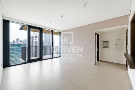 1 Bedroom Apartment for Rent in Downtown Dubai, Dubai - Amazing Sea View | High Floor with Balcony 1 Bedroom Apartment for Rent in Downtown Dubai, Dubai - Amazing Sea View | High Floor with Balcony
