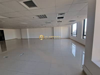 مکتب  للايجار في قرية جميرا الدائرية، دبي - WhatsApp Image 2025-05-14 at 12.42. 07 PM (1). jpeg