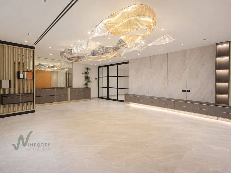 High End Upgrades Elevator | Large Corner Plot | Ready - Image 1