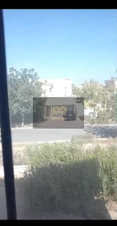 فرصة مميزة للتملك لجميع الجنسيات لامتلاك فيلا بمساحة كبيرة في منطقة مرغوبة وقريبة من البحر