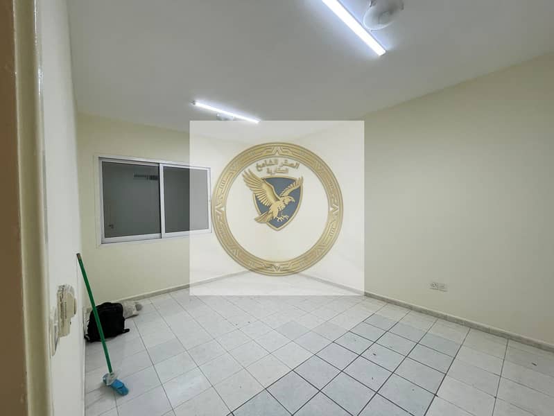 4 ceb9da12-0bed-4d3d-a643-5cbaab5c35c0. jpg