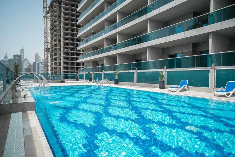 7 Pool in Elite Business Bay Residence (1). jpg
