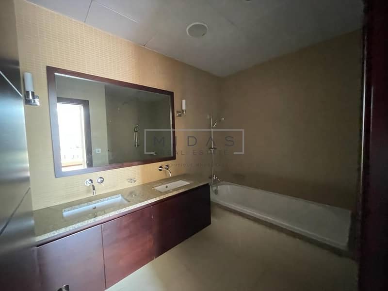 7 d76fdd2a-4e54-45dd-aff3-40b17cfa1599. jpg