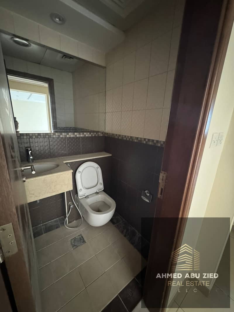 13 edef9dbe-7eed-4f62-b866-c7a74d17f2a9. jpg