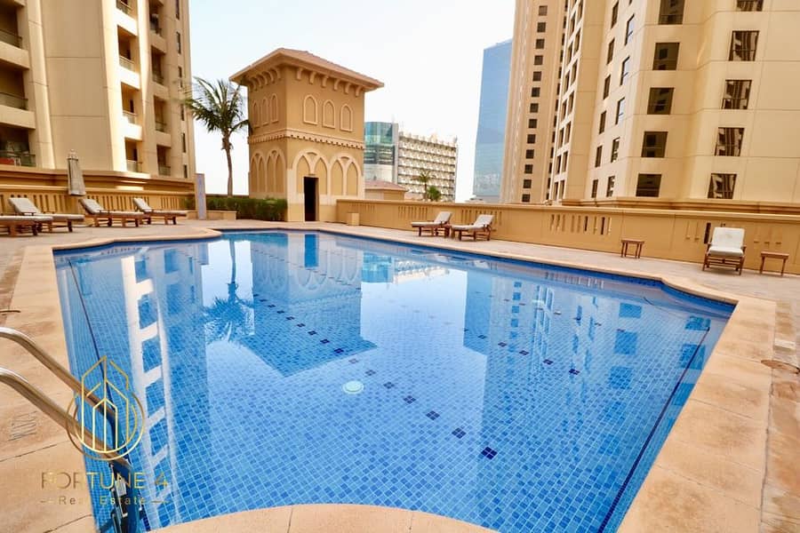 29 swimming-pool-Holiday-apartment-JBR-Dubai. jpg