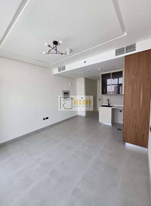 Studio | Brand New | Next to Metro | Modern - Image 6